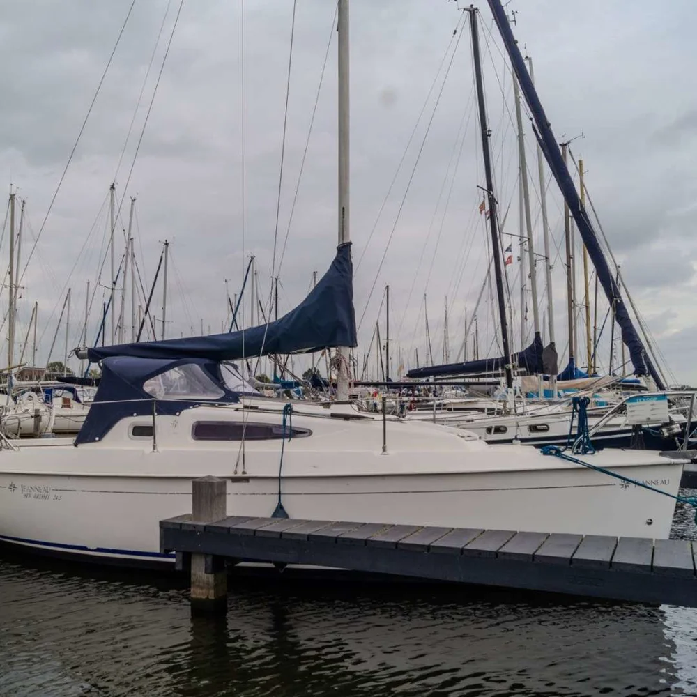 BoatPhoto.coverAlt