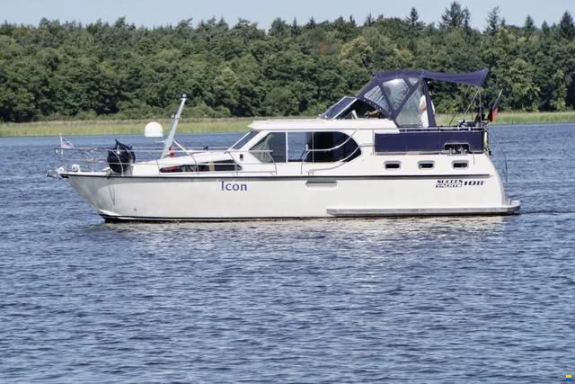 BoatPhoto.coverAlt