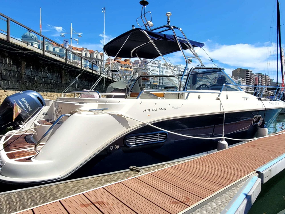 BoatPhoto.coverAlt