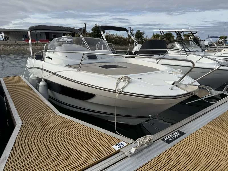 BoatPhoto.coverAlt