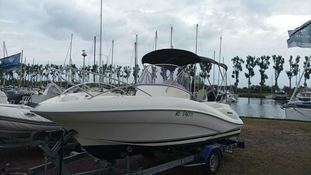 BoatPhoto.coverAlt