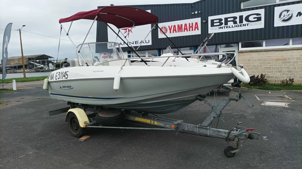 BoatPhoto.coverAlt