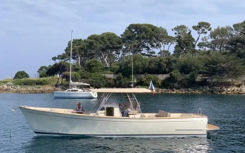 BoatPhoto.coverAlt