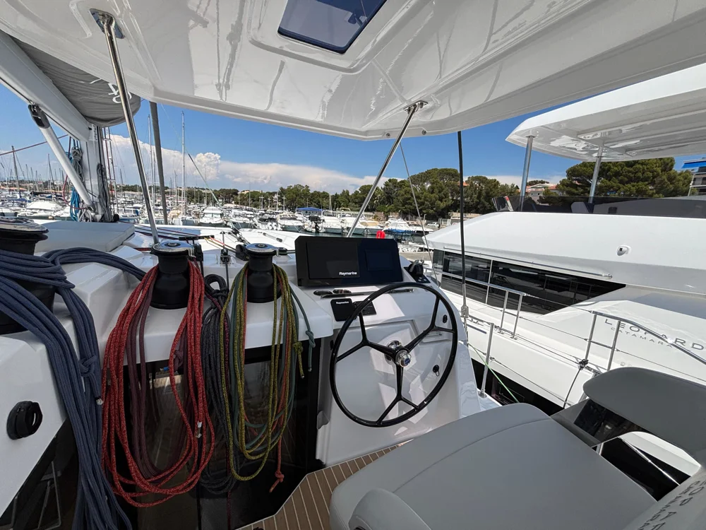 BoatPhoto.alt