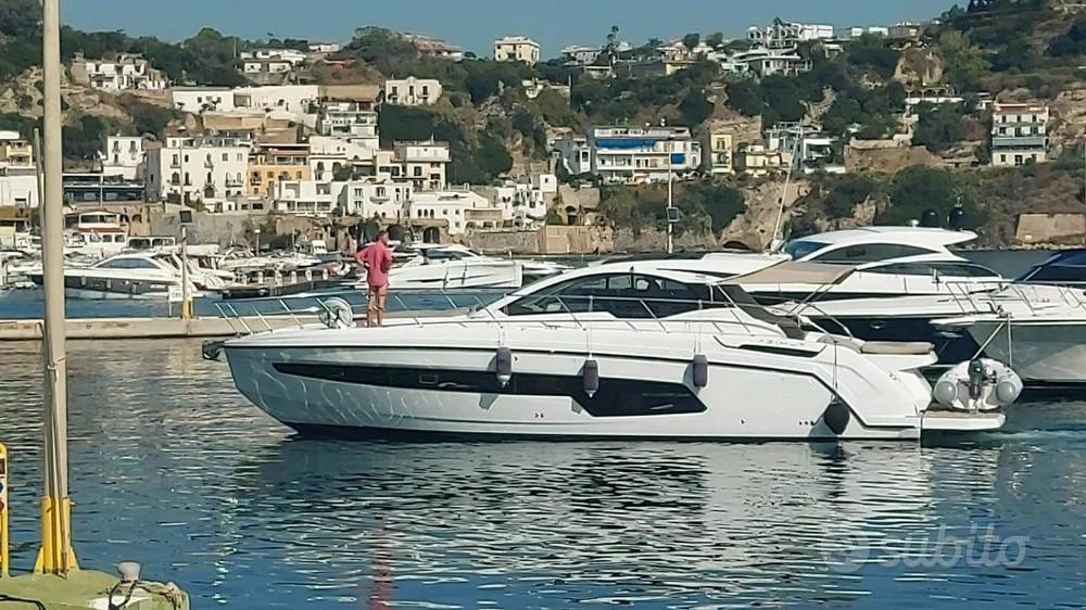 BoatPhoto.coverAlt