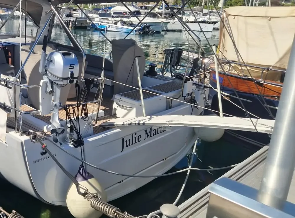 BoatPhoto.alt
