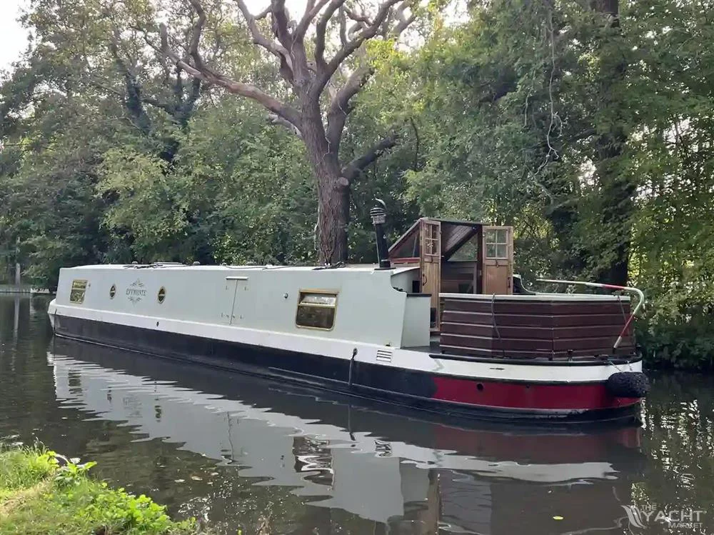 BoatPhoto.alt