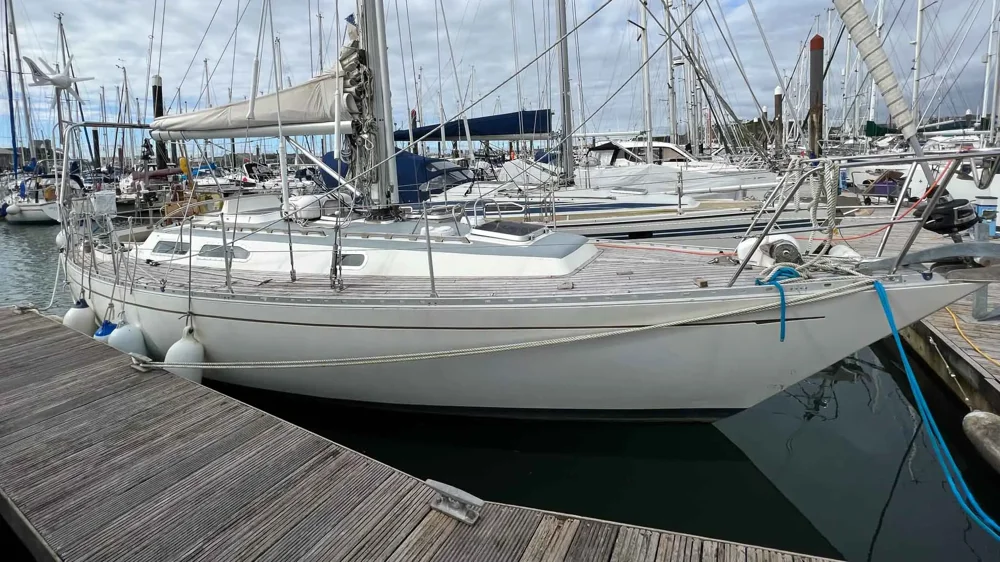 BoatPhoto.coverAlt