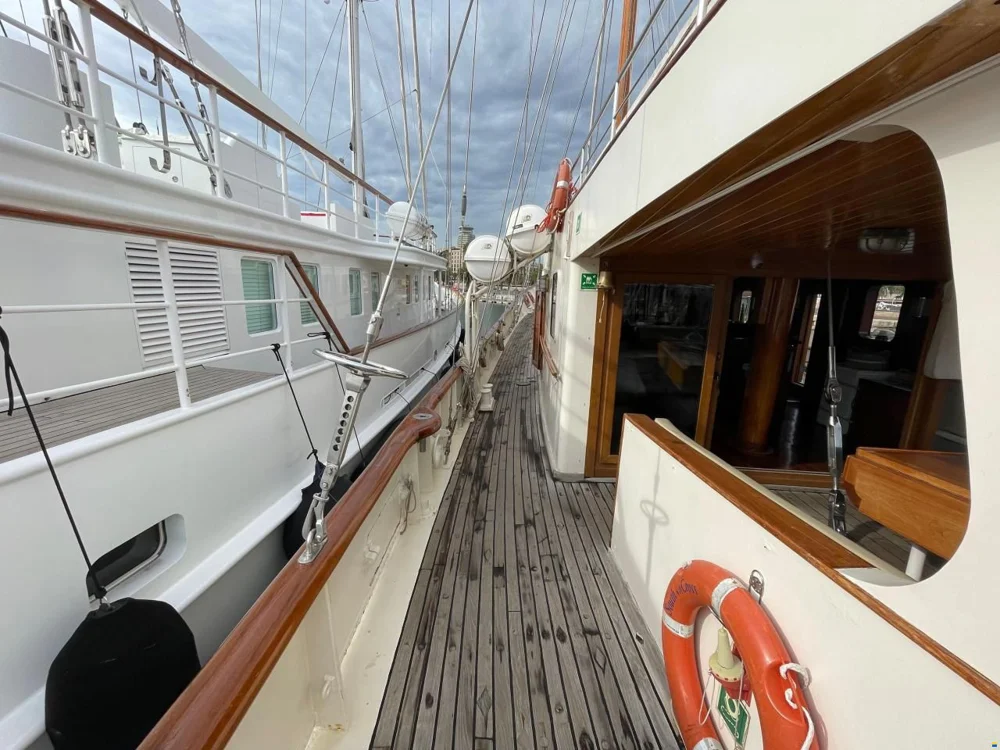 BoatPhoto.alt