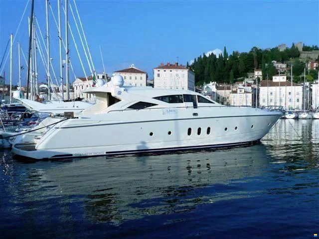 BoatPhoto.alt