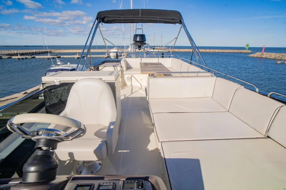 2017 Beneteau Monte Carlo 5 for sale in Helsinki, Finland, photo 3 of 5