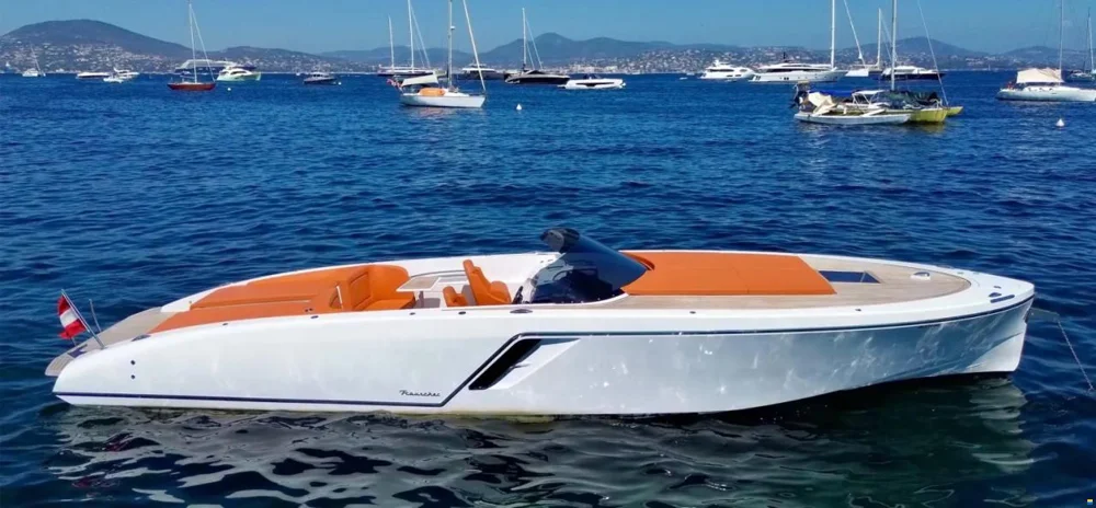 BoatPhoto.coverAlt