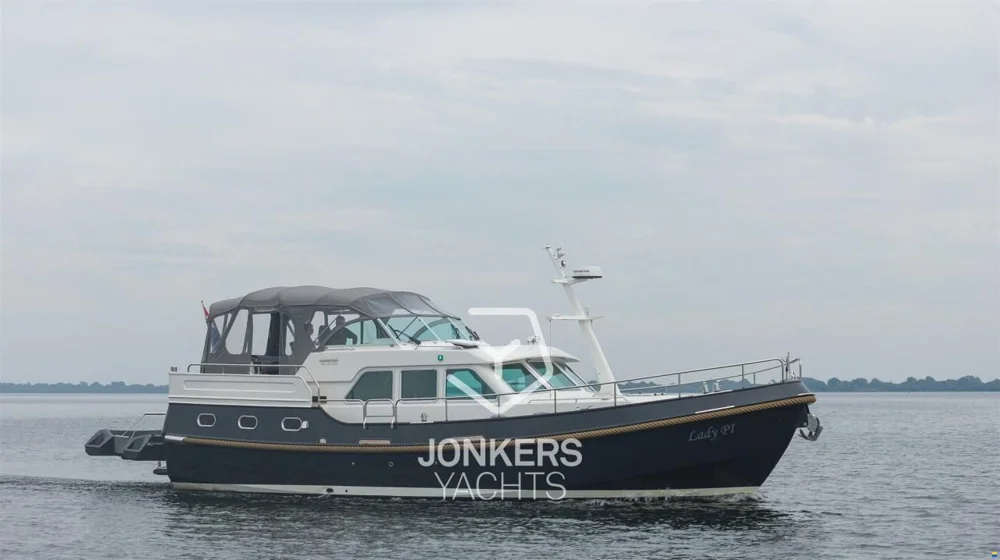 BoatPhoto.alt
