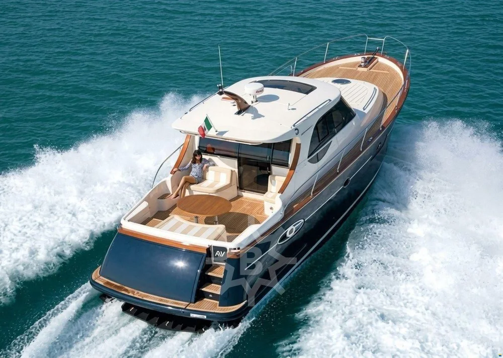 BoatPhoto.alt