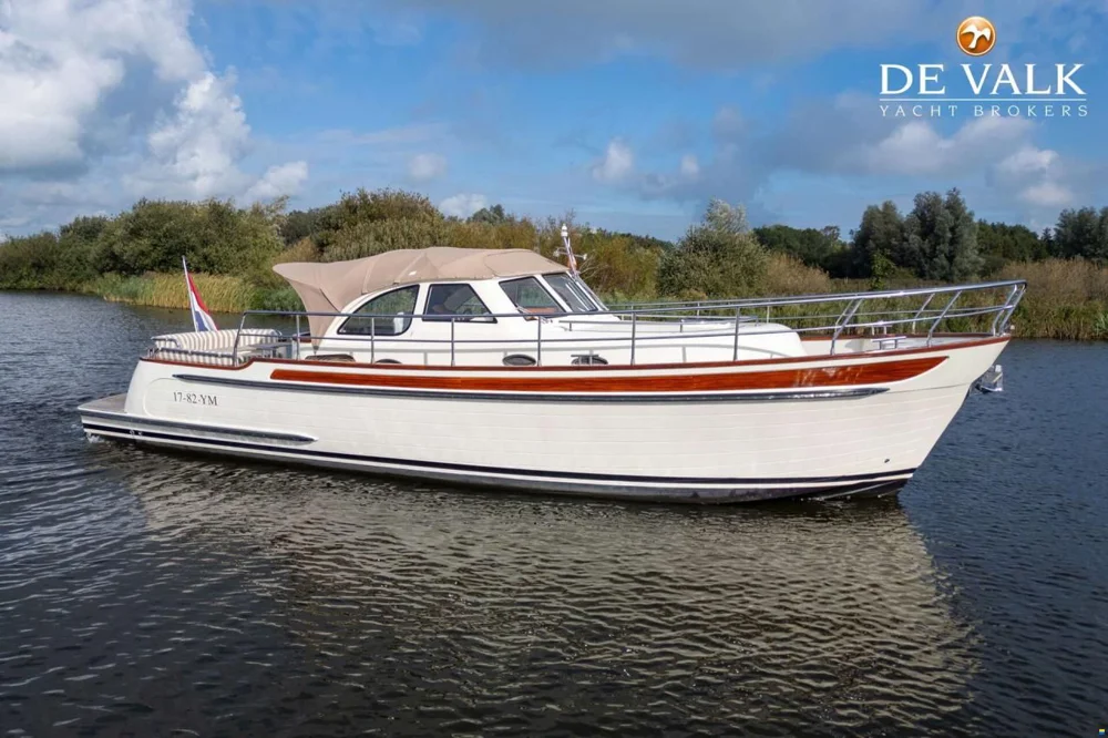 BoatPhoto.coverAlt