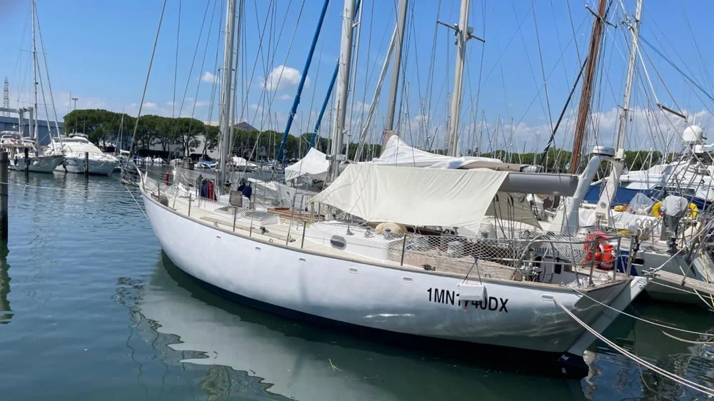 BoatPhoto.alt