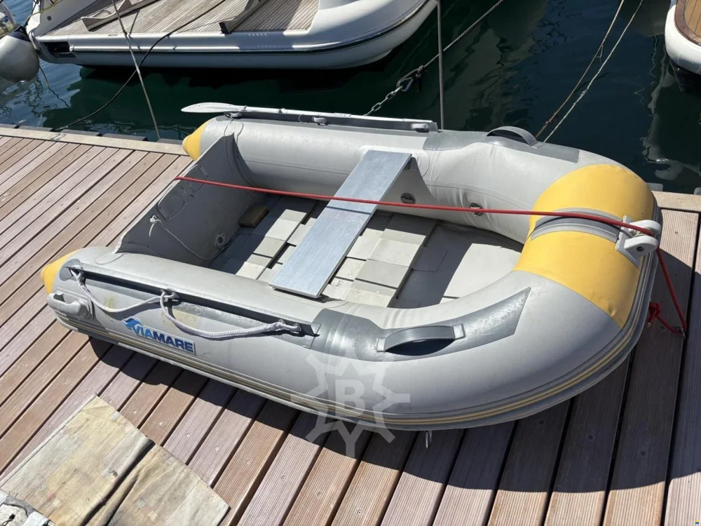 BoatPhoto.alt