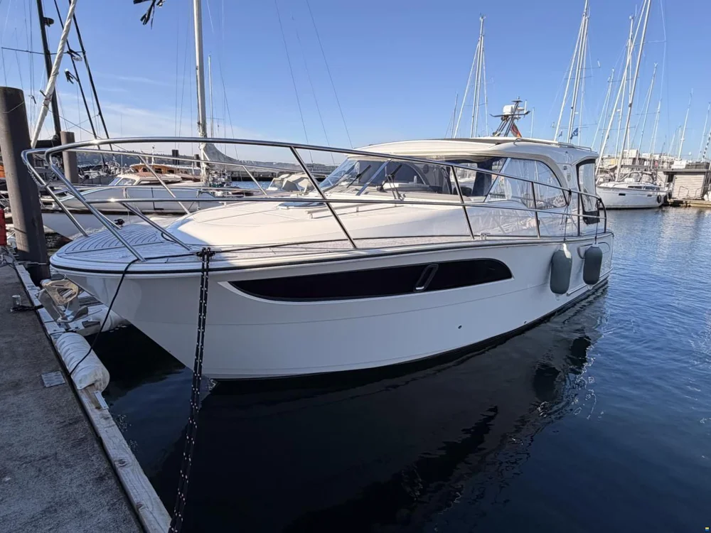 2017 Marex 310 Sun Cruiser for sale in Flensburg, Germany