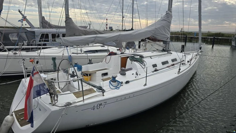 BoatPhoto.coverAlt