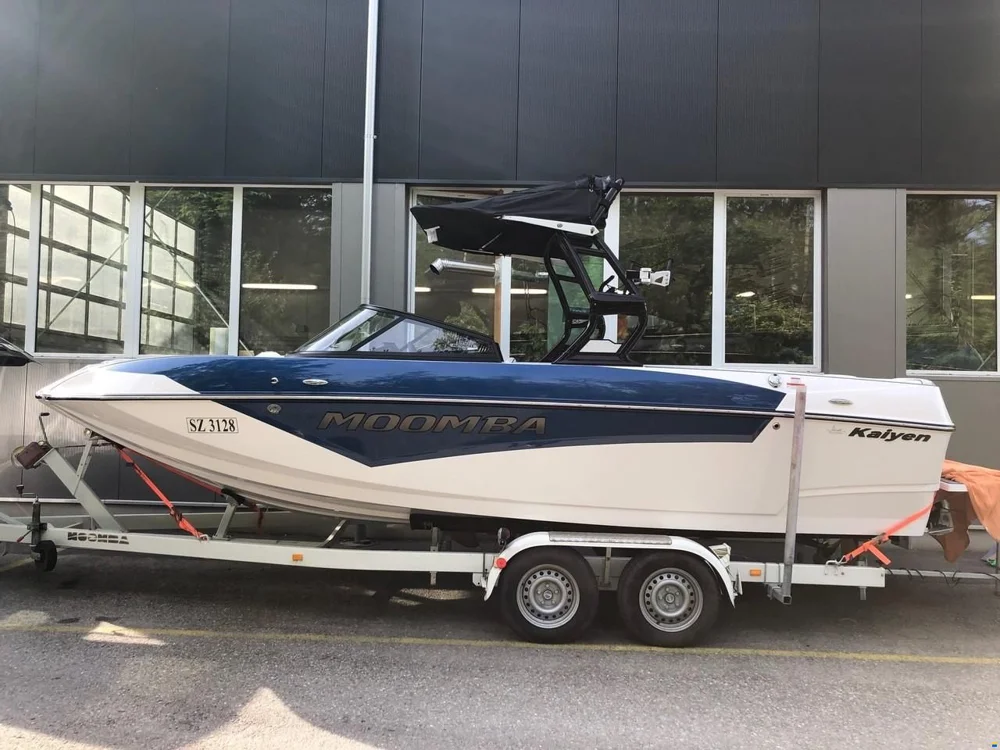 BoatPhoto.coverAlt
