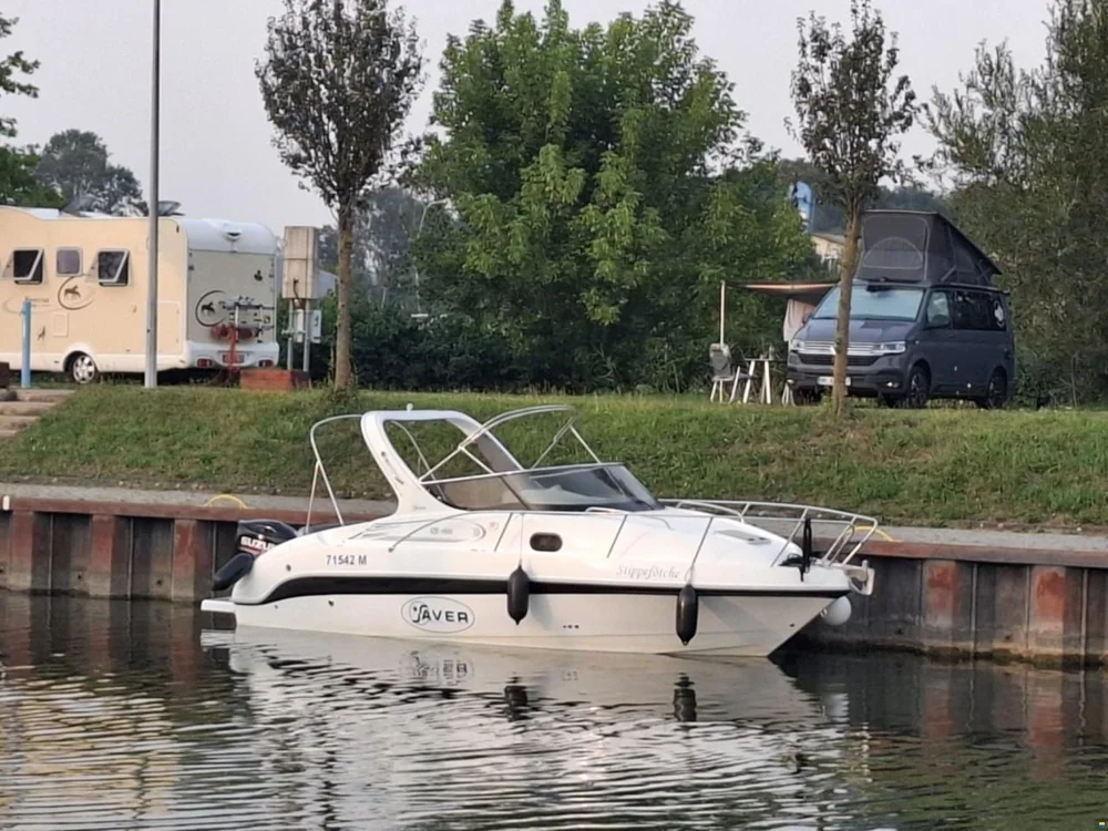 BoatPhoto.alt