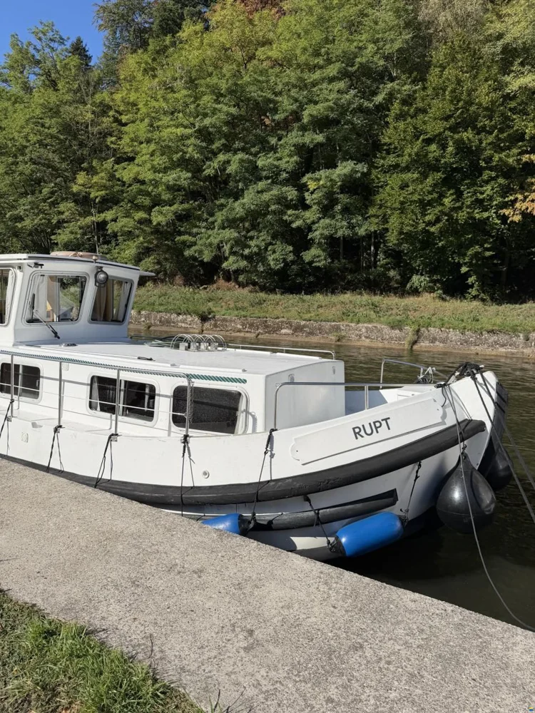 BoatPhoto.alt