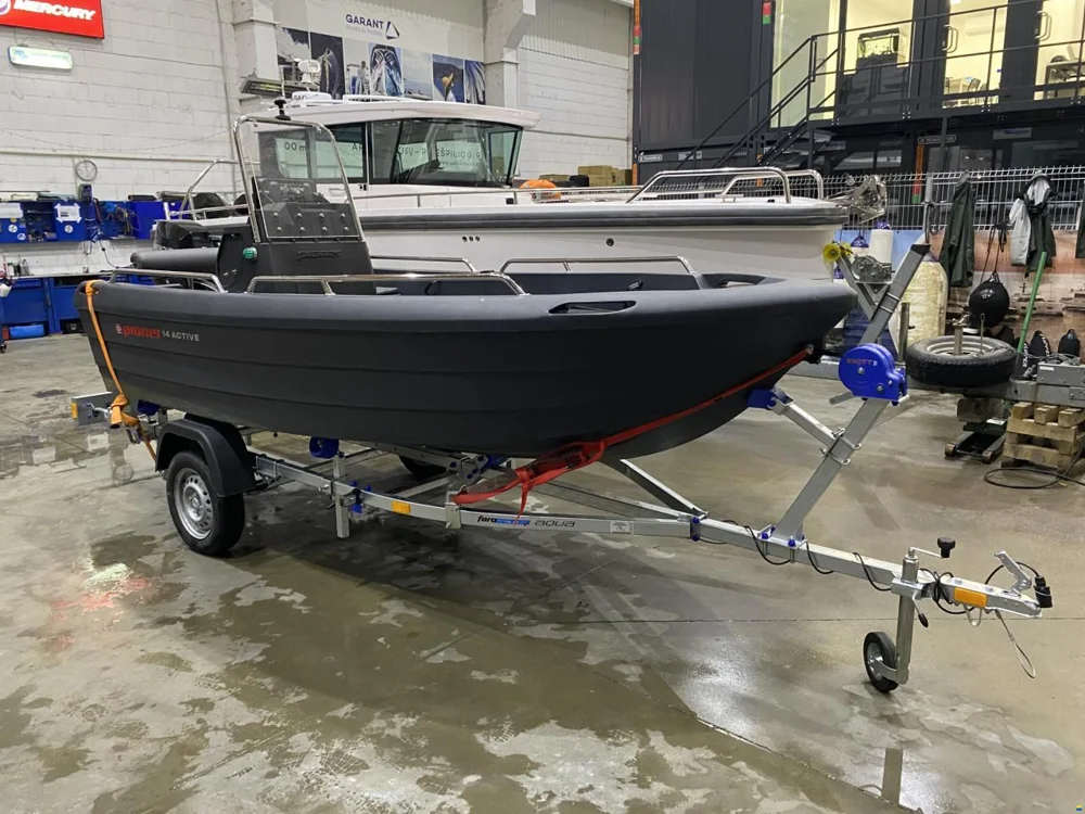 BoatPhoto.coverAlt
