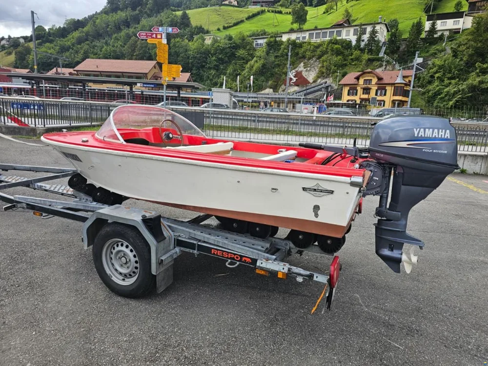 BoatPhoto.coverAlt