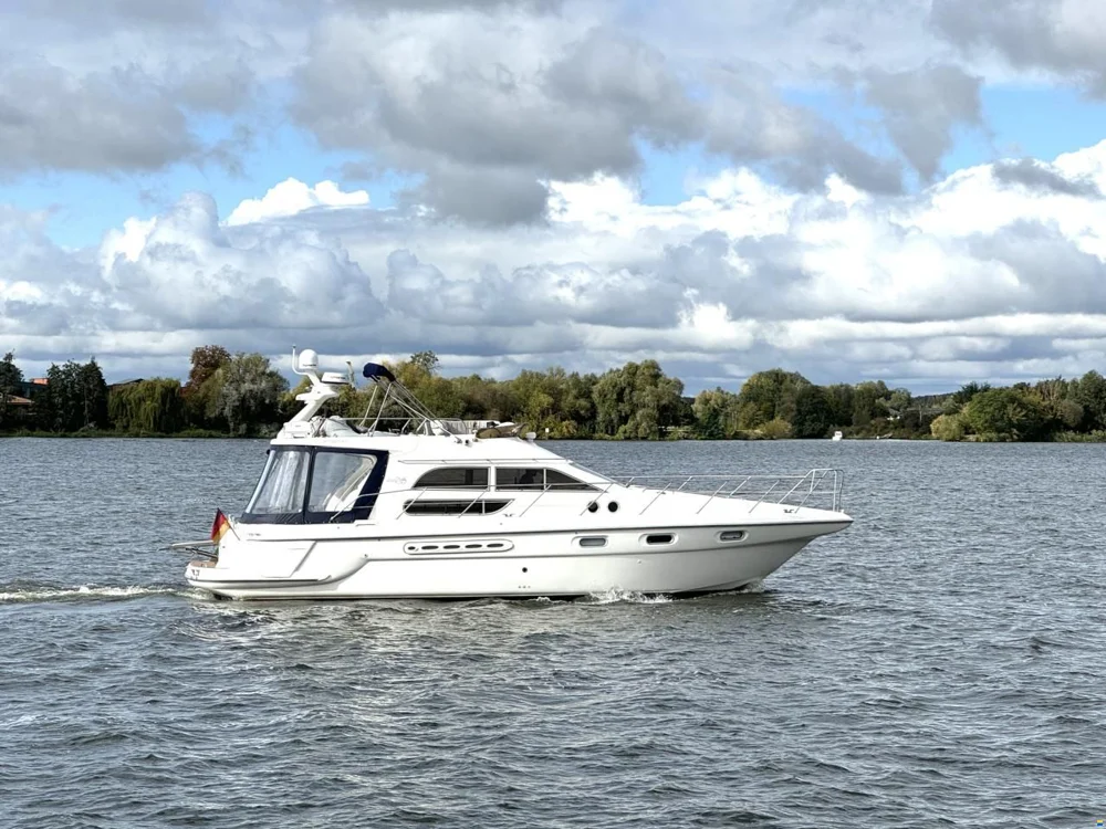 BoatPhoto.coverAlt