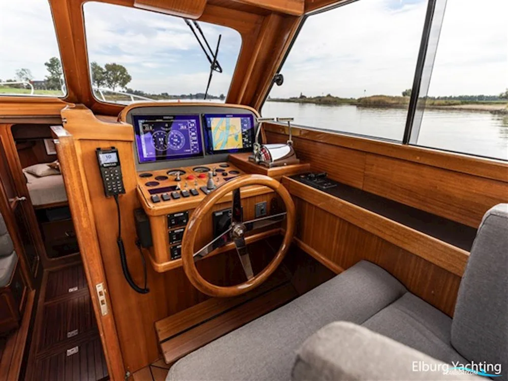 BoatPhoto.alt
