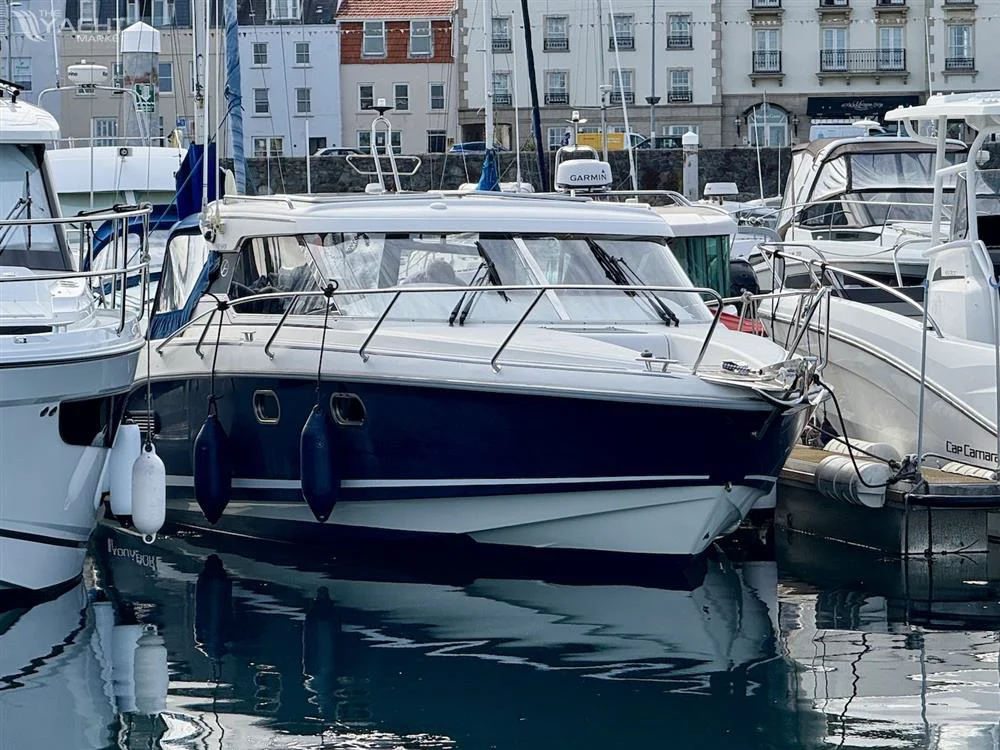 BoatPhoto.coverAlt