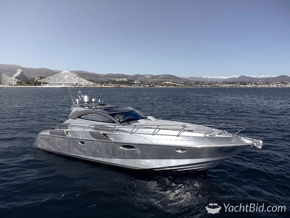 BoatPhoto.coverAlt