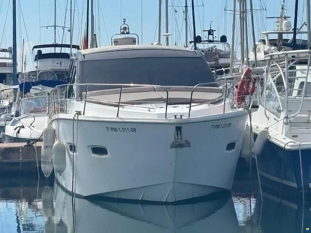 2009 SEALINE SC35 for sale in Barcelona, Spain, photo 4 of 5