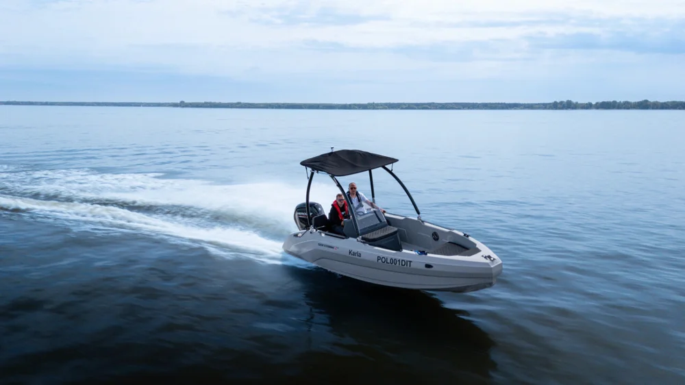 BoatPhoto.coverAlt