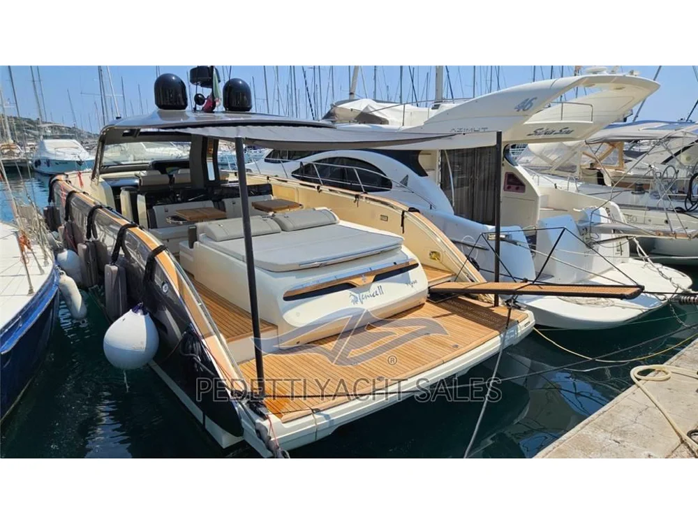 BoatPhoto.alt