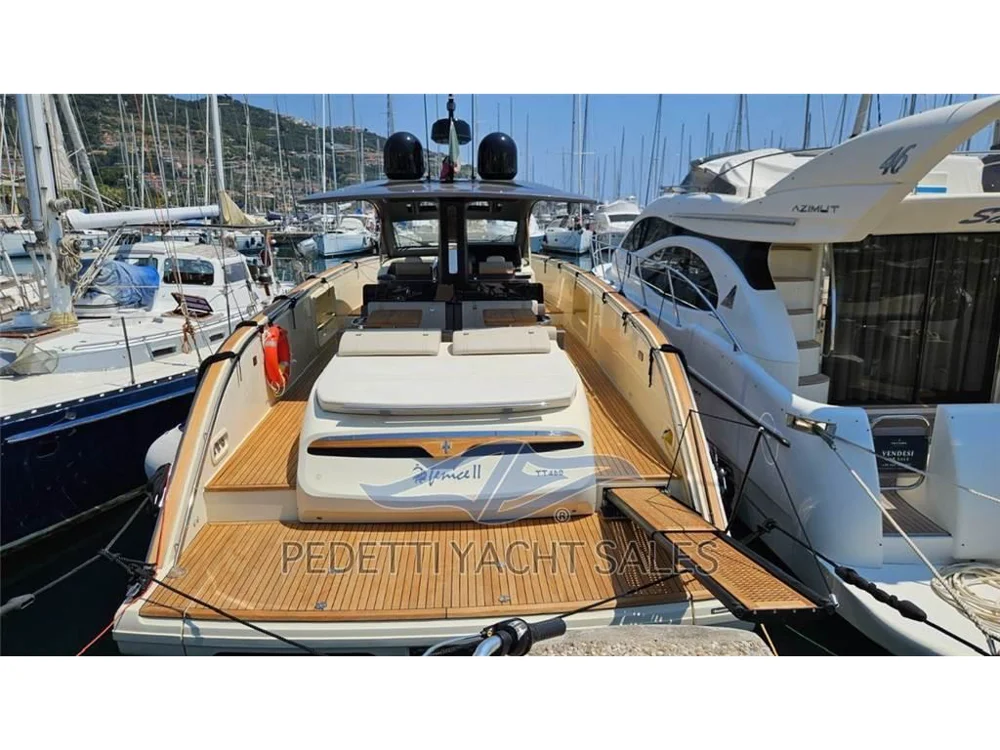 BoatPhoto.alt