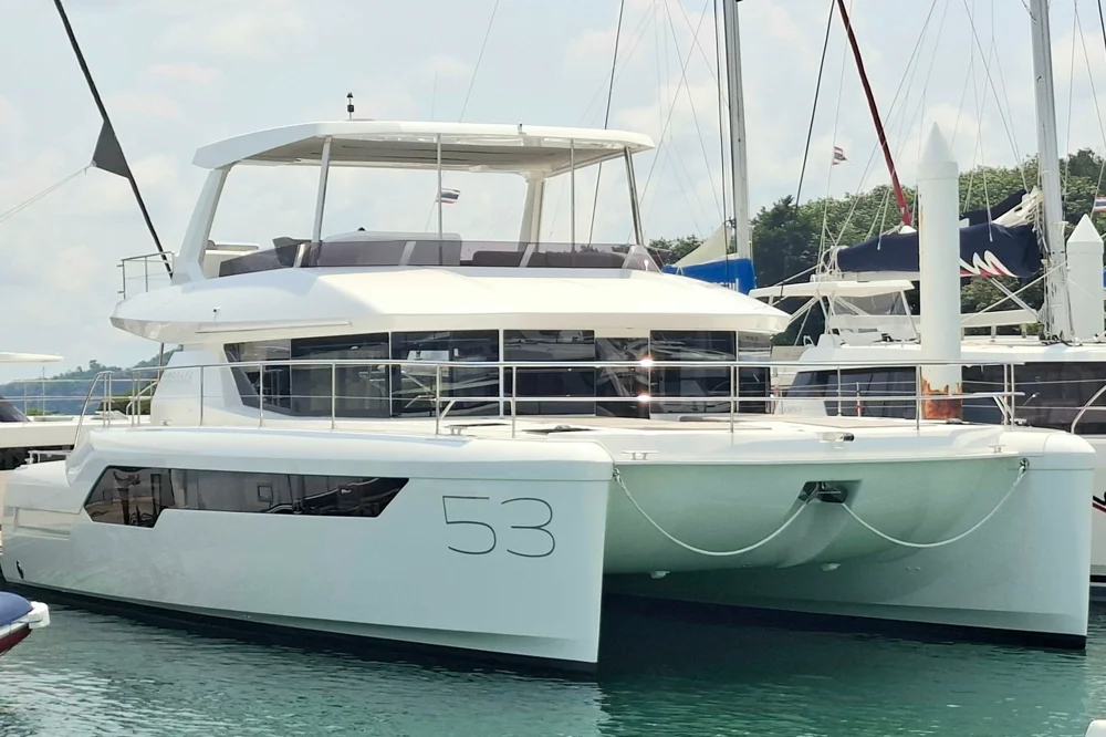 BoatPhoto.coverAlt