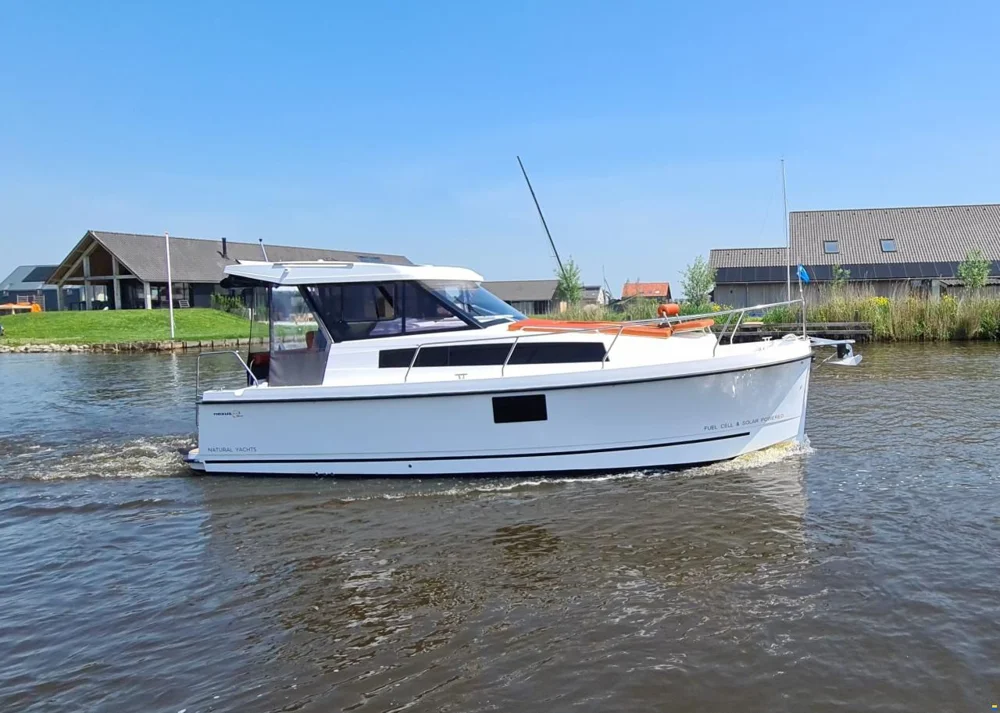 BoatPhoto.coverAlt