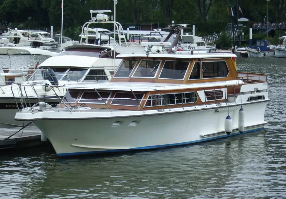 BoatPhoto.coverAlt