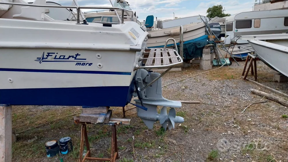 BoatPhoto.alt