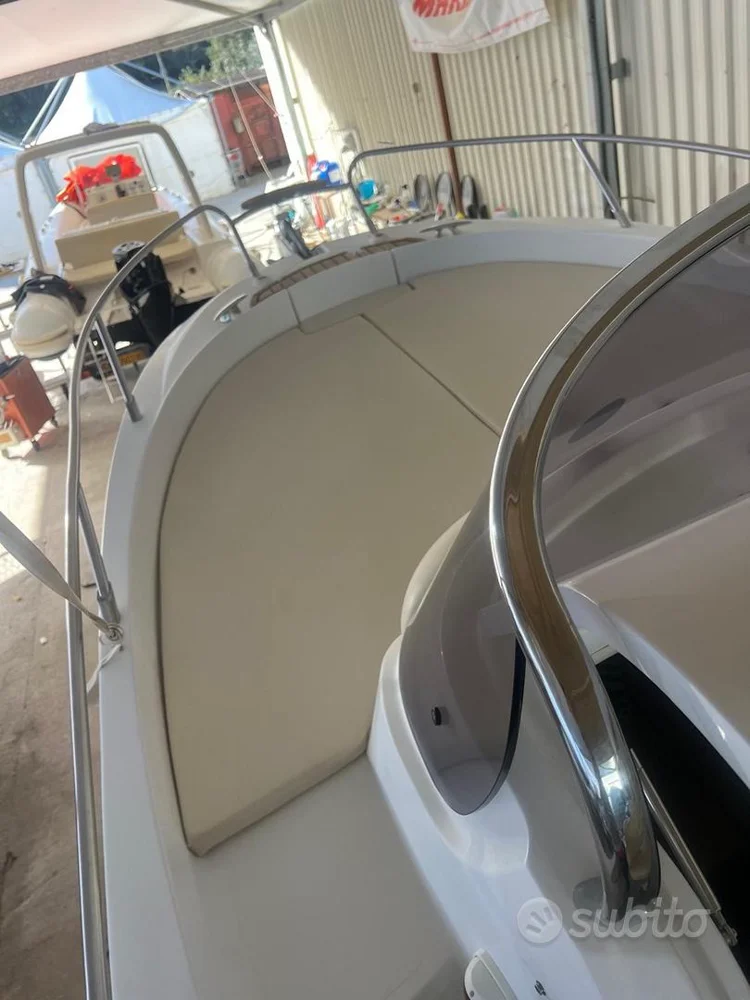 BoatPhoto.alt