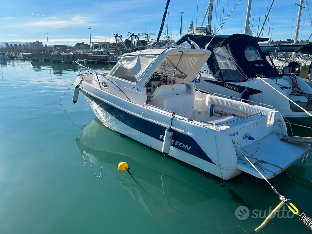 BoatPhoto.coverAlt