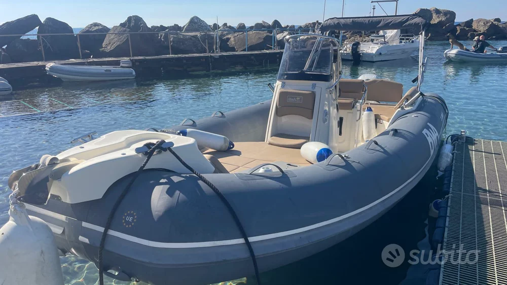 BoatPhoto.coverAlt