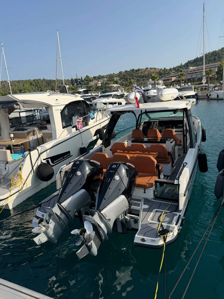 BoatPhoto.alt