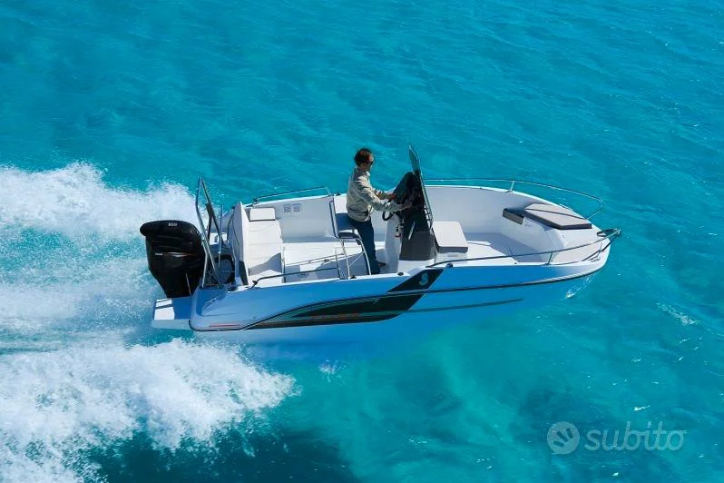 BoatPhoto.coverAlt