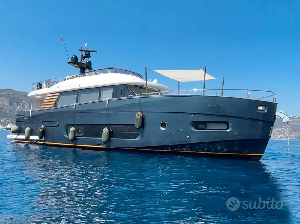 BoatPhoto.coverAlt