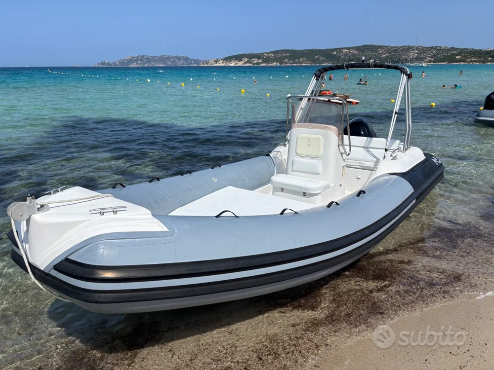 BoatPhoto.coverAlt