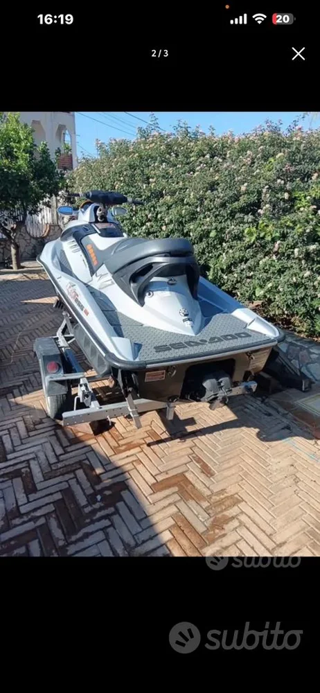BoatPhoto.alt