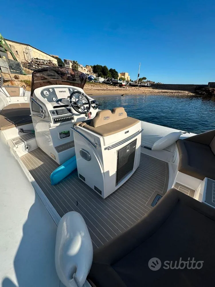 BoatPhoto.alt