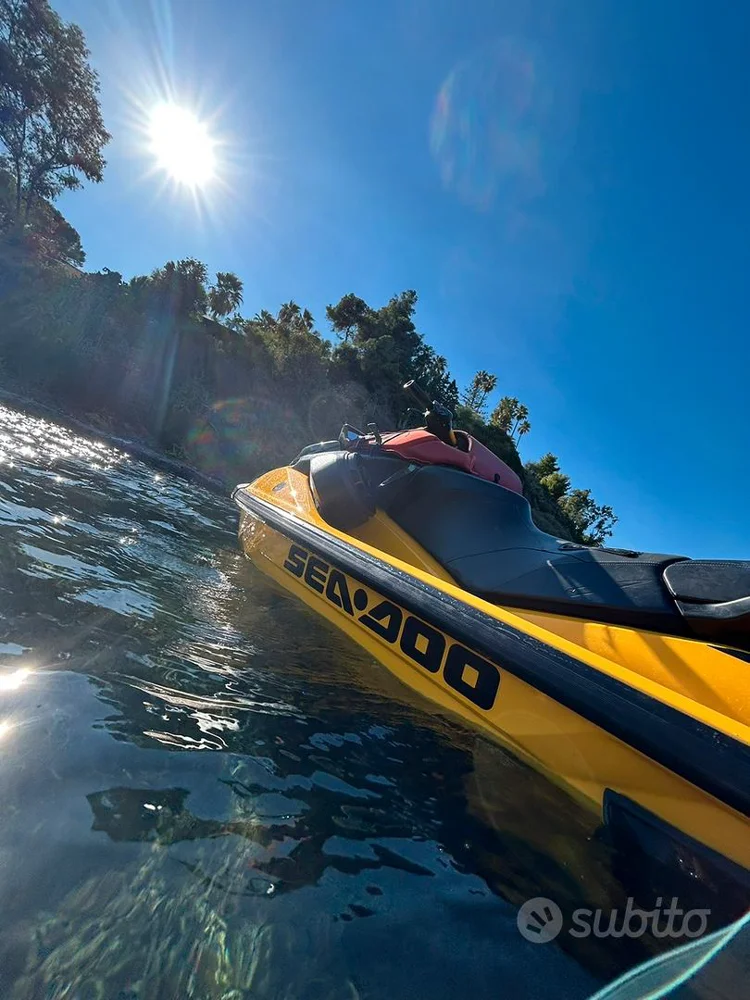 BoatPhoto.alt